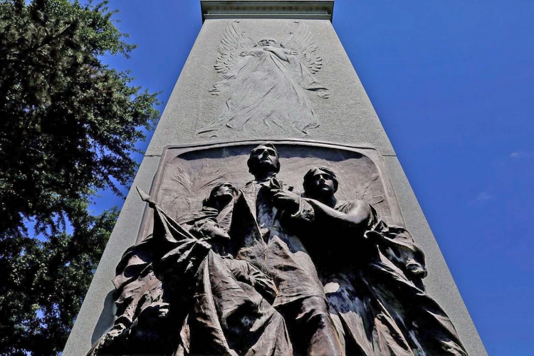 Why the Confederate Flag is not a racist symbol Forget your history, and you will lose all what you have