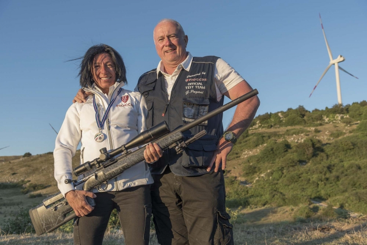 Trofeo Fiocchi-Sabatti 2020: un resoconto per immagini Morena Sibilloni, del Team Fiocchi: alla sua prima esperienza sui 500 metri si è aggiudicata un secondo posto in categoria Open, con un "indiscutibile" punteggio di 100 + 4 mouches