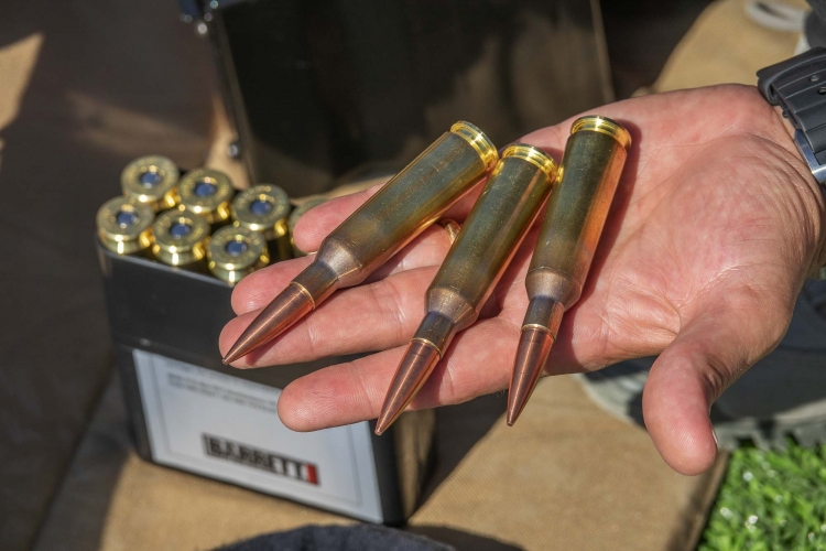 Barrett M82A1, ora anche in Italia La foto mostra le generose dimensioni della cartuccia .416 Barrett