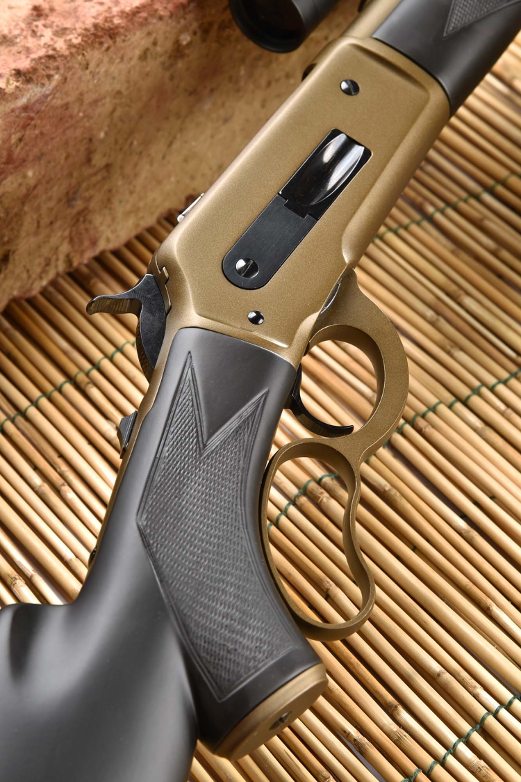 Pedersoli Boarbuster Mark II: the modern lever-action rifle