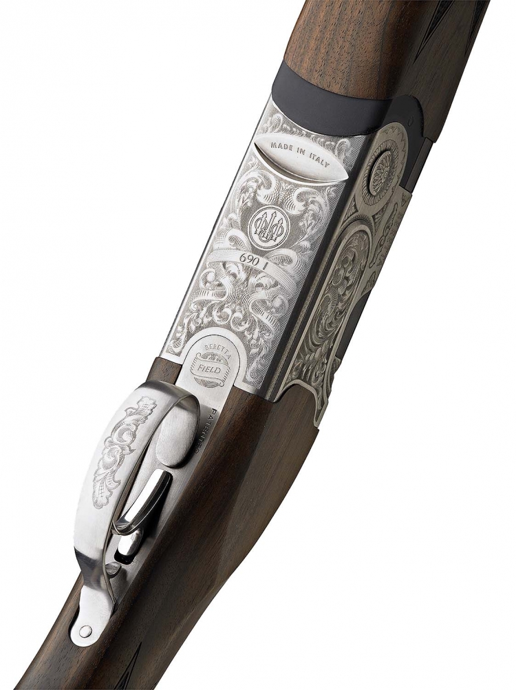 Beretta 690 Field I, the distinguished hunter Bottom view of the Beretta 690 Field I receiver, enriched by the fine engravings