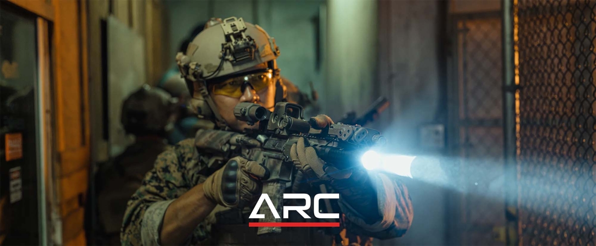 Inforce ARC, nuove torce tattiche multiuso