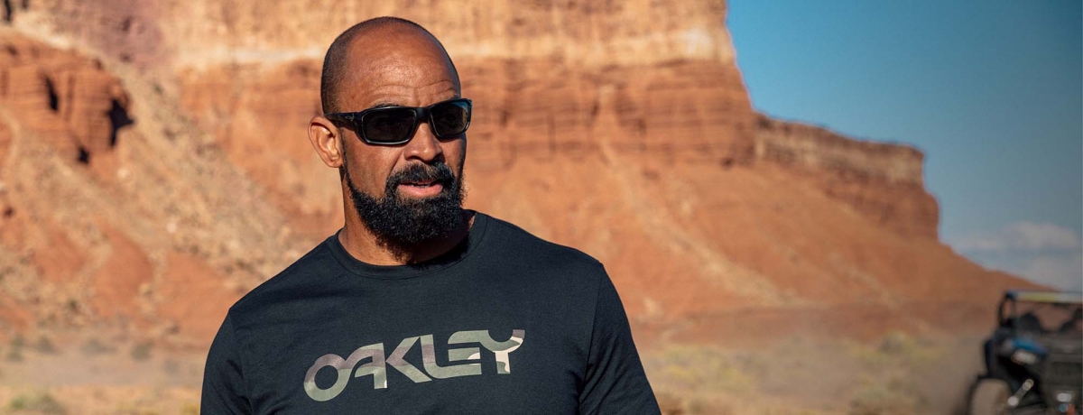 Oakley SI Ballistic HNBL, the new professional ballistic eyewear Oakley SI Ballistic HNBL, the new professional ballistic eyewear