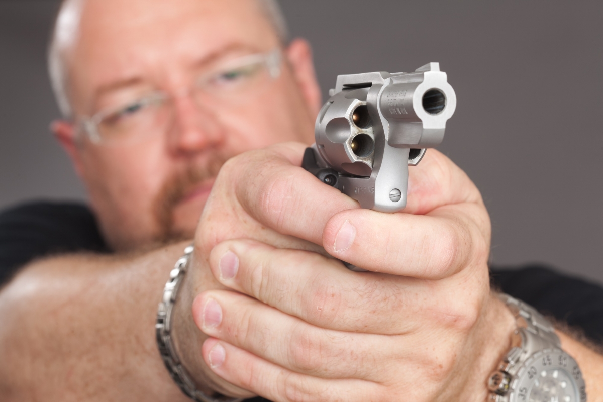 Controllo delle armi: scopi dichiarati e scopi reali a confronto Ovviamente per i sostenitgori del 'Gun Control', l'idea che liberi cittadini possano armarsi per difendersi è assolutamente inaccettabile