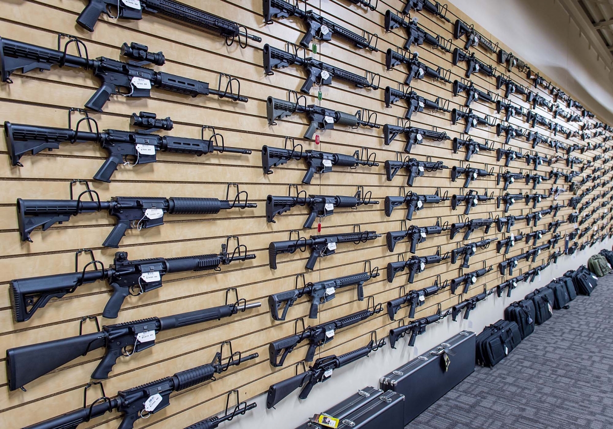 Il sito Tacticalgear.com ha aggregato in una serie di interessanti grafici i dati relativi alle vendite di armi negli USA nel 2020