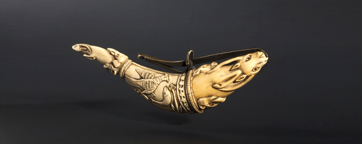 Hermann Historica Spring Auction 2018 An Indian carved ivory powder flask, Mughal Empire, 17th century