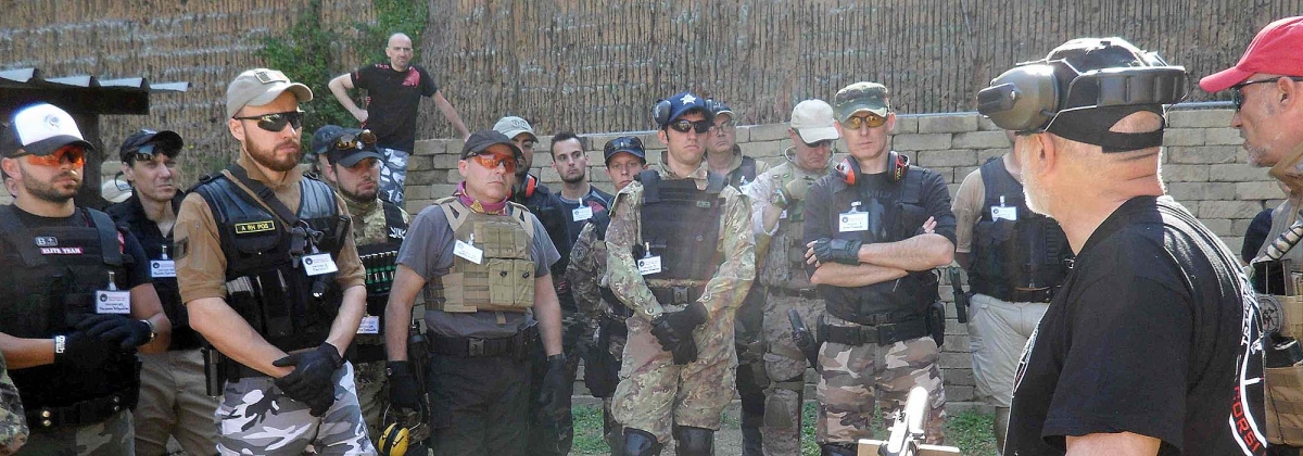 Corsi - Piattaforma AR15: conoscenza tecnica, maneggio e impiego Corsi - Piattaforma AR15: conoscenza tecnica, maneggio e impiego