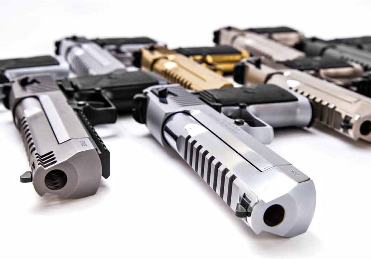 Waffen Ferkinghoff showcases at IWA 2016 Waffen Ferkinghoff distributes in Europe the Desert Eagle pistols from Magnum Research