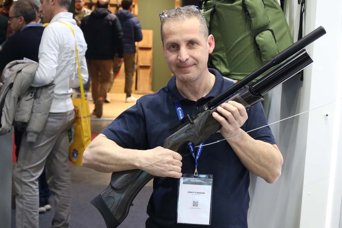 Adinolfi S.r.l. ha presentato all&#039;edizione 2024 di EOS le novità di Arctic Knives, BSA, Pulsar e Springfield Armory per il mercato italiano