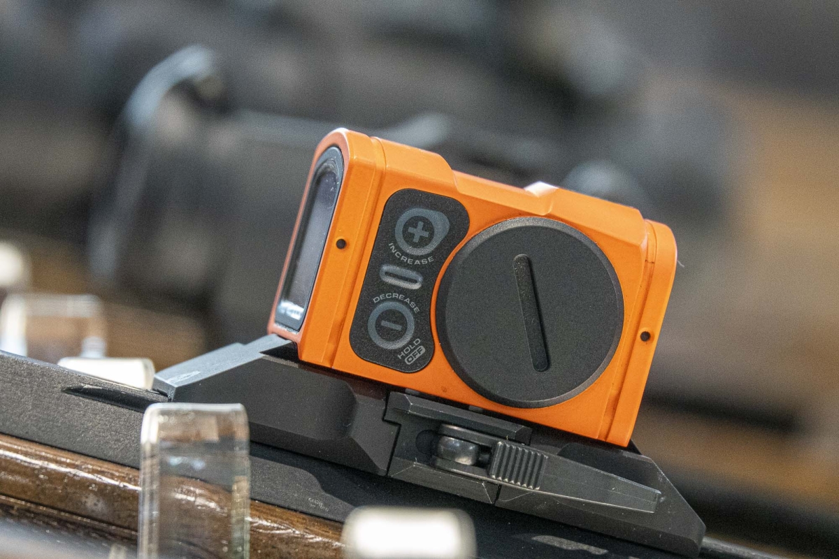Aimpoint ACRO C2 Orange, il punto rosso &quot;arancione&quot;