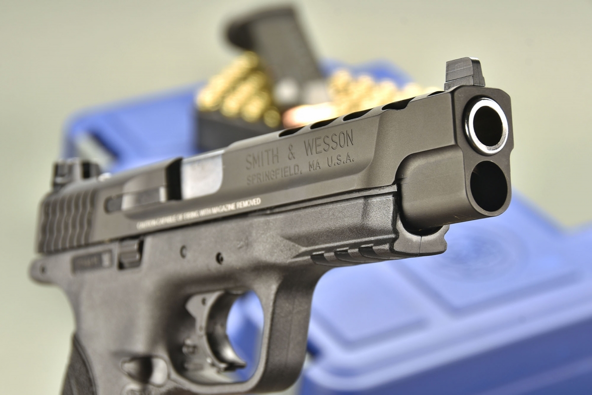 Smith & Wesson Performance Center Ported M&P 40L Pro Series C.O.R.E.