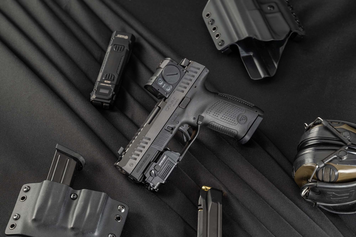 CZ P10C Ported: a new compensated striker-fire pistol