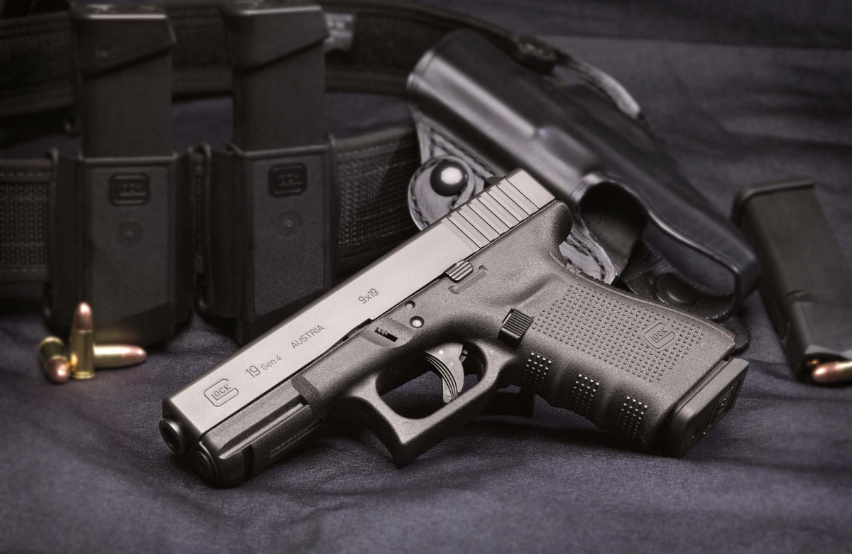 The Federal Bureau of Investigations replaces its current .40 caliber Glock pistols with 9mm models of the same Austrian maker