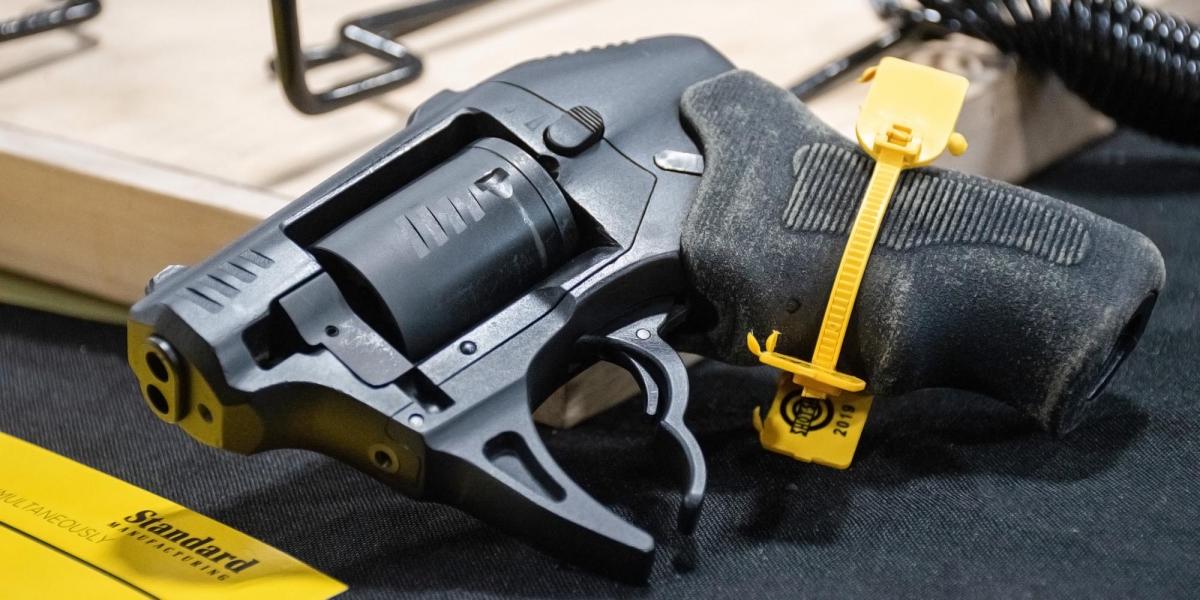 Revolver Standard Manufacturing S333 Volleyfire a due canne