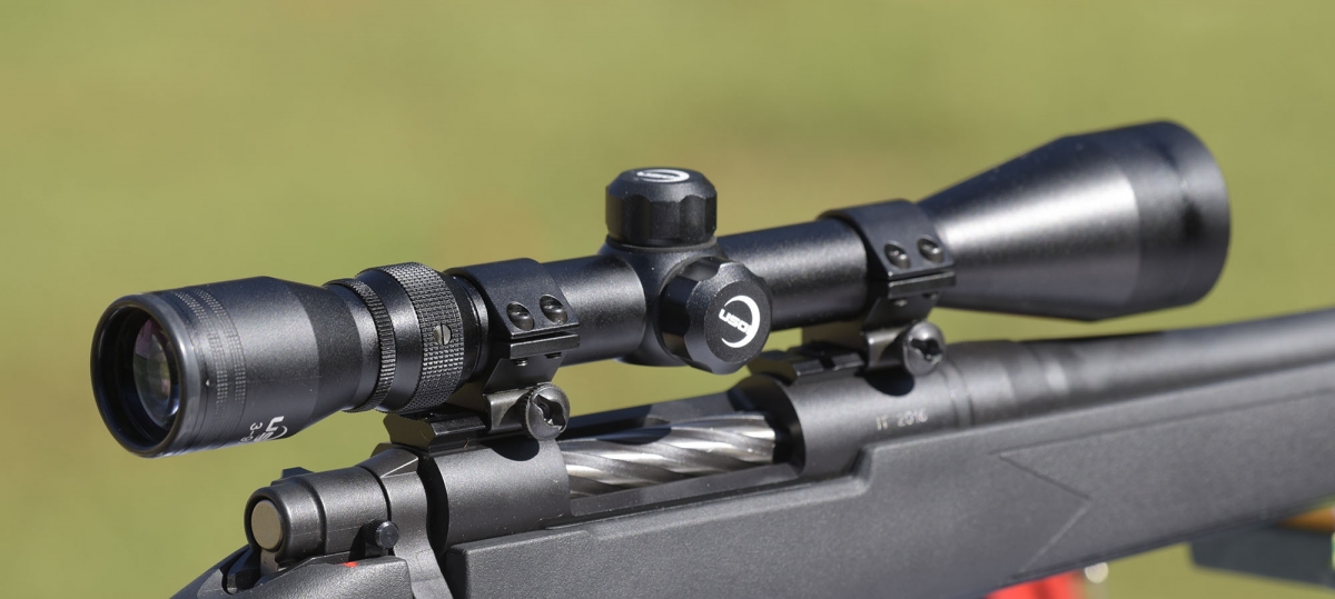 The USOI 3-9x40 riflescope that comes with the Mosbberg Patriot rifle