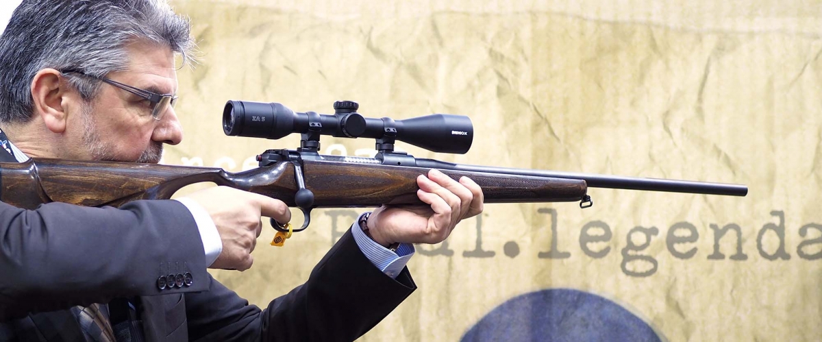 The thumbhole pistol grip allows both a faster and more reliable sight aquisition and shot repetition
