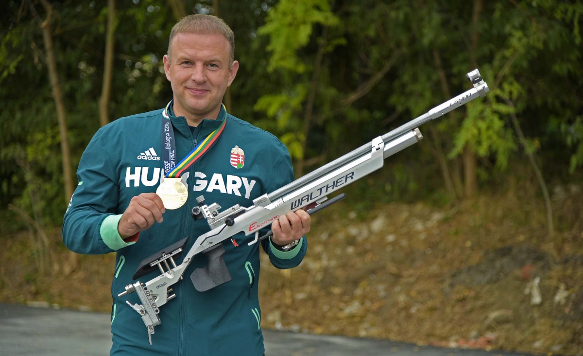 Il campione ungherese Peter Sidi, oro nella carabina aria compresa 10 metri alla Coppa del Mondo ISSF 2016 di Bologna, la scorsa settimana. Peter Sidi utilizza carabine Walther