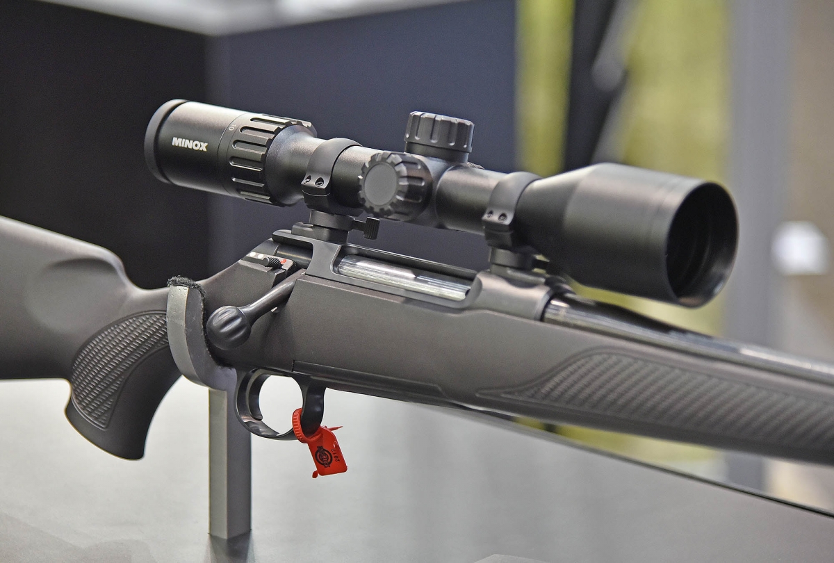 German Perfection: Sauer 100 Classic XT The HEXLOCK system allows the installation of any optical sight on the Sauer 100 Classic XT rifle