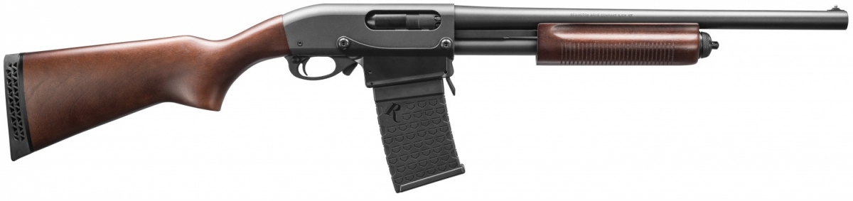 Remington 870 DM: il "pompa" si fa il caricatore! No, non state sognando e non è Photoshoppata: il Remington 870 sarà presto disponibile in versione con caricatore prismatico amovibile