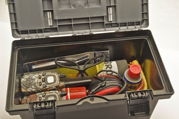 The box has a wide central compartment, with plenty of room for all you need