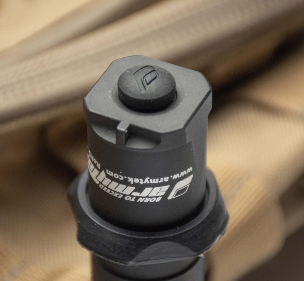 Armytek Dobermann Pro XHP35 HI flashlight Armytek Dobermann Pro XHP35 HI flashlight