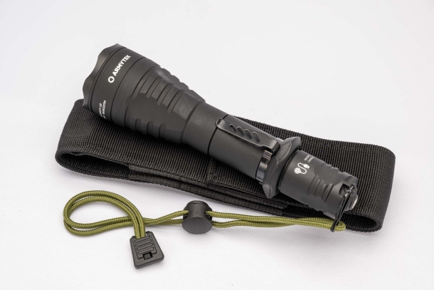 Torcia Armytek Predator Pro Magnet USB Torcia Armytek Predator Pro Magnet USB