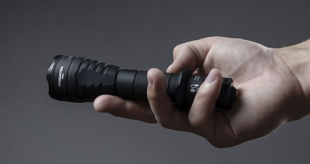 Torcia Armytek Predator Pro Magnet USB Torcia Armytek Predator Pro Magnet USB
