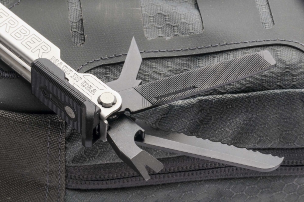 Gerber Center Drive multi-tool Gerber Center Drive multi-tool