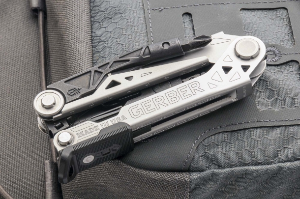 Gerber Center Drive multi-tool Gerber Center Drive multi-tool
