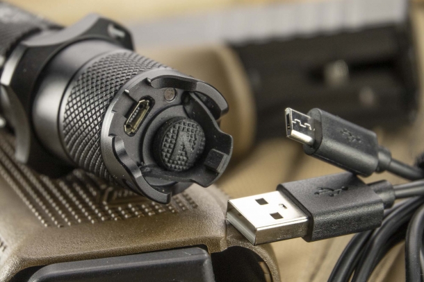 Nitecore MH25GTS multitask hybrid flashlight Nitecore MH25GTS multitask hybrid flashlight