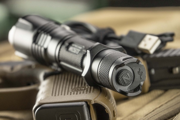 Nitecore MH25GTS multitask hybrid flashlight Nitecore MH25GTS multitask hybrid flashlight