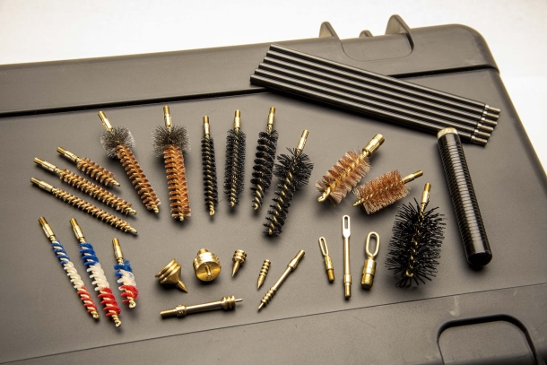 Pro-Shot Defense Armorers Small Arms e Lens Cleaning Kit: il kit di pulizia completo per armaioli Pro-Shot Defense Armorers Small Arms e Lens Cleaning Kit: il kit di pulizia completo per armaioli