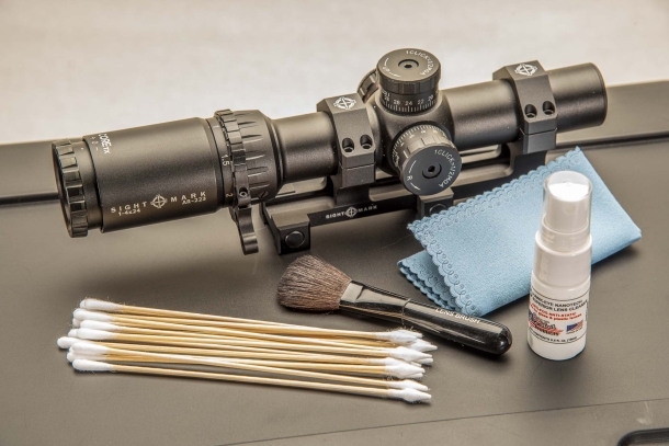Pro-Shot Defense Armorers Small Arms e Lens Cleaning Kit: il kit di pulizia completo per armaioli Pro-Shot Defense Armorers Small Arms e Lens Cleaning Kit: il kit di pulizia completo per armaioli