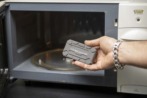 Deumidificatori Silent Dry: massima protezione dalla ruggine per le vostre armi Una volta saturi, ideumidificatori Silent Dry possono essere rigenerati semplicemente utilizzando un forno a microonde
