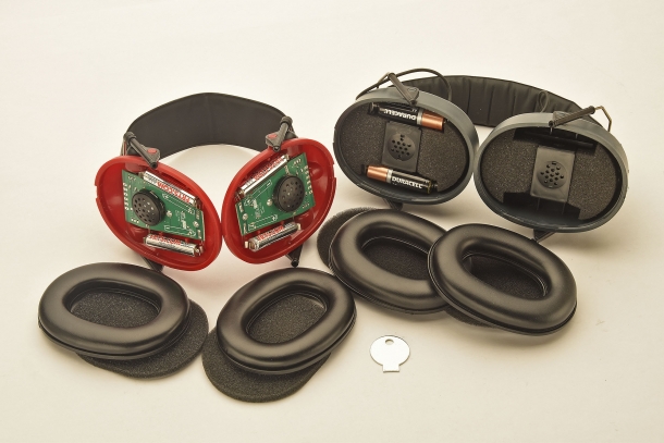 4 AAA cells for the SR112 and 2 AA cells for the SR875