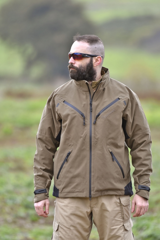 Vista frontale della giacca Browning Featherlight Dynamic
