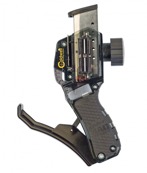 Caldwell Mag Charger Universal Pistol Loader: il carichino universale per pistole Semplicissimo da usare: una volta inserito il caricatore e bloccatolo in posizione...