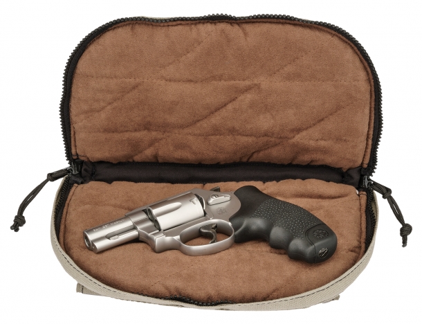HOGUE: nuove custodie per armi Custodia per armi corte Hogue 'Small Pistol bag': anche questa da oggi è disponibile in color sabbia