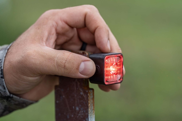 Hornady HIT, l'indicatore d'impatto a LED Hornady HIT, l'indicatore d'impatto a LED