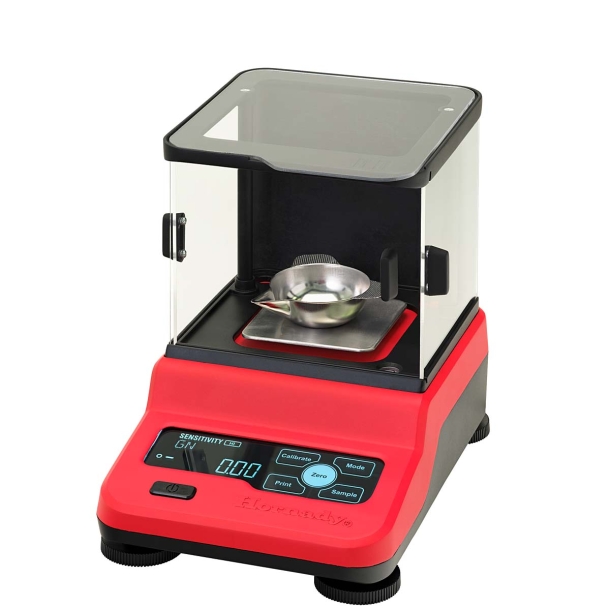 Hornady Precision Lab Scale: la bilancia di precisione per la ricarica Hornady Precision Lab Scale: la bilancia di precisione per la ricarica