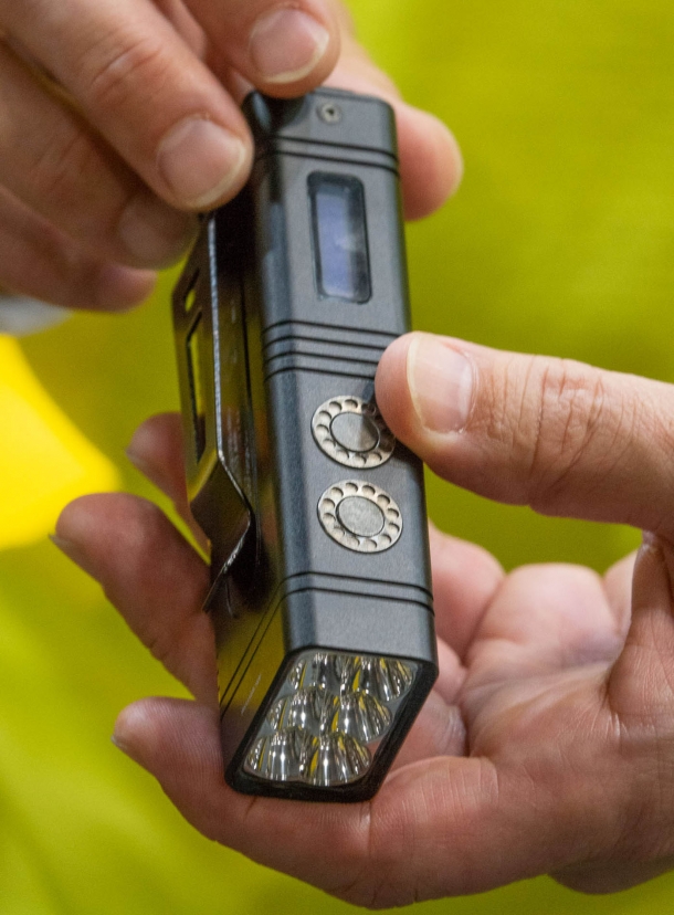 Nitecore TM10K 10.000 lumen flashlight Nitecore TM10K 10.000 lumen flashlight