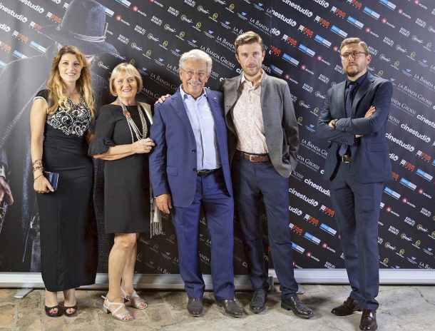 Pierangelo Pedersoli con il regista Claudio Ripalti, alla prima del film