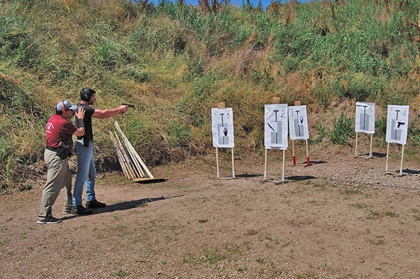 ARMI & BALISTICA: in edicola il numero di luglio Arsenal Firearms Shooting Academy
