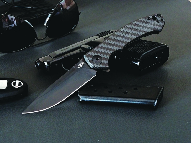 ARMI & BALISTICA: in edicola il numero di ottobre ZERO TOLERANCE ZT0450CF