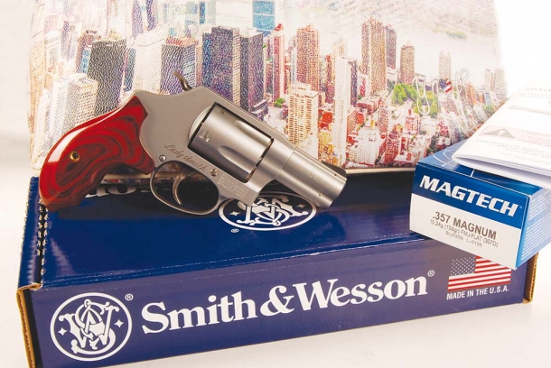 ARMI & BALISTICA: in edicola il numero di dicembre S&W MODELLO 60 LADY SMITH