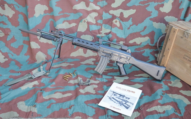 ARMI & BALISTICA: luglio 2018 è in edicola Beretta AR 70/90
