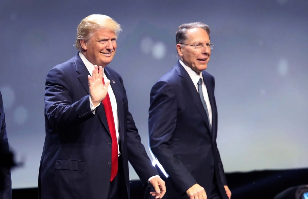 Lo Stato di New York vuole sciogliere l'NRA! Il 2020 è anno di elezioni presidenziali, e la NRA è impegnata in prima linea