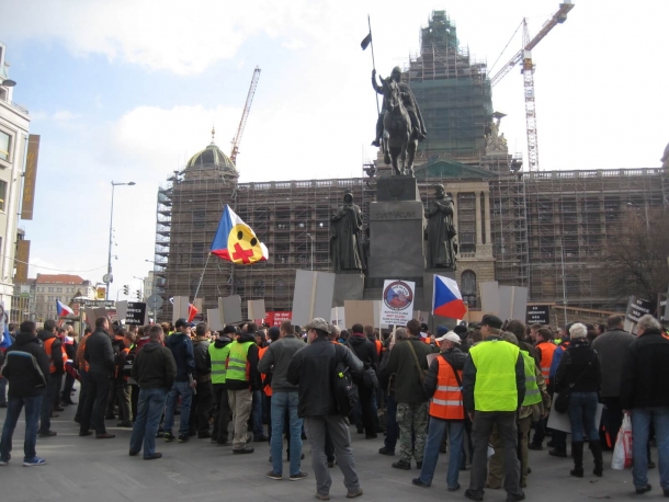 Czech Republic's complaint against EU gun ban is ready The EU Gun Ban directive provoked a wave of protests in the Czech Republic in the past months