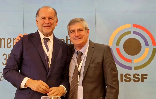 Luciano Rossi is the new ISSF President Luciano Rossi at the 70th ISSF General Assembly with Costantino Vespasiano, President of the Italian Target Shooting Uederation (UITS)