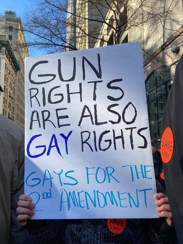 Virginia Gun Rally: cittadini armati e Forze dell'Ordine contro il disarmismo 